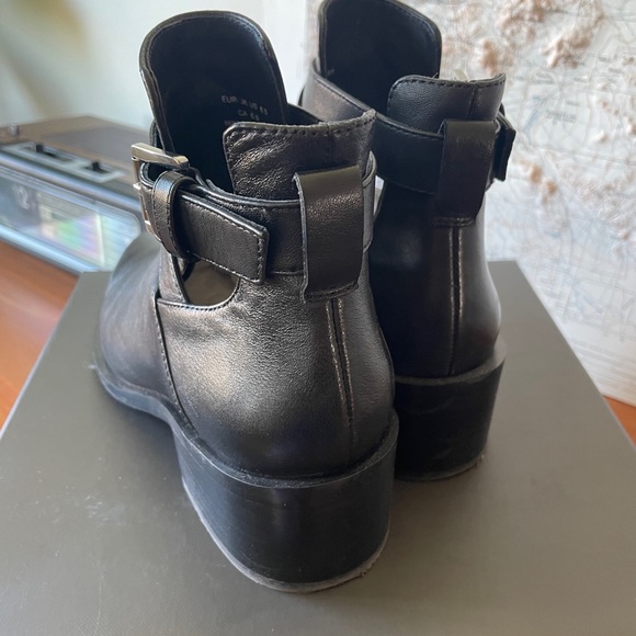 And Other Stories Cut Out Leather Boots - Picture 2 of 4
